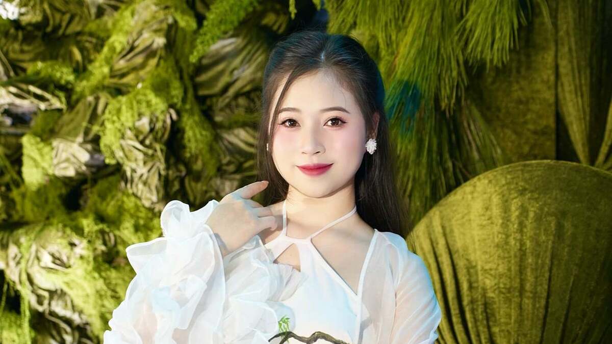 Bỏ vùng an toàn để chạm tay tới ước mơ: Bản lĩnh thủ khoa Chèo và lời khuyên từ Thầy Cavin af84ebda b2dfefb bd3b be054cfe 7543 8131 1792809868