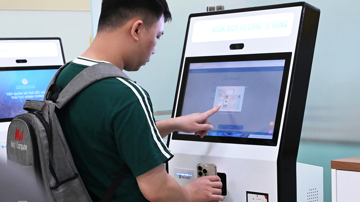 Làm thủ tục trực tuyến phải giảm giấy tờ, chi phí cho người dân
