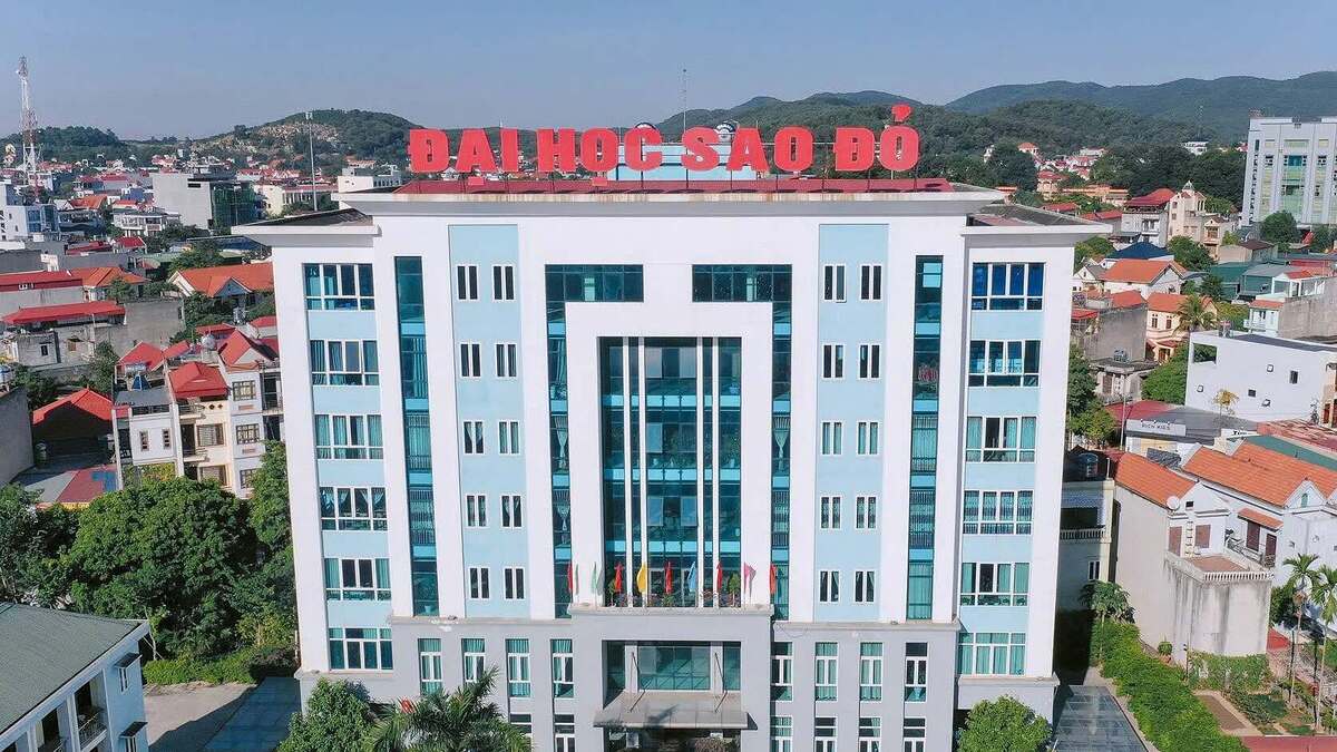 Đại học 'tặng' 550 triệu đồng mời giáo sư về làm việc