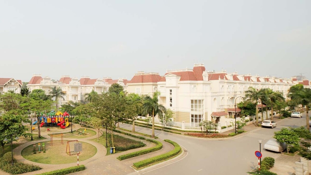 Ngân hàng rao bán biệt thự Ciputra khởi điểm 170 tỷ đồng